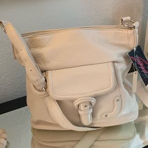 NWT Stone Mountain Riverdale Leather Crossbody